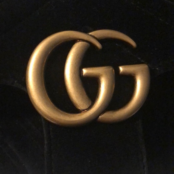 [SOLD] Gucci black velvet Marmont mini - Picture 5 of 8